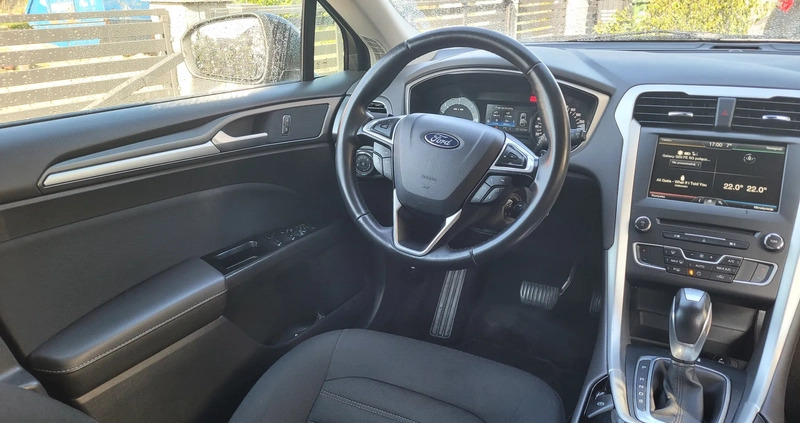 Ford Mondeo cena 39500 przebieg: 221000, rok produkcji 2015 z Wrocław małe 121